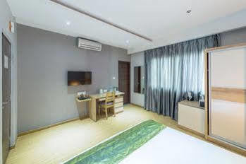 Treebo Golden Pearl Koramangala Hotel Bangalore Eksteriør billede